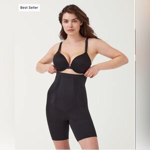 NWT SPANX Sculpt Size Large OnCore High-Waisted Mid-Thigh Shorts Shapewear Black
